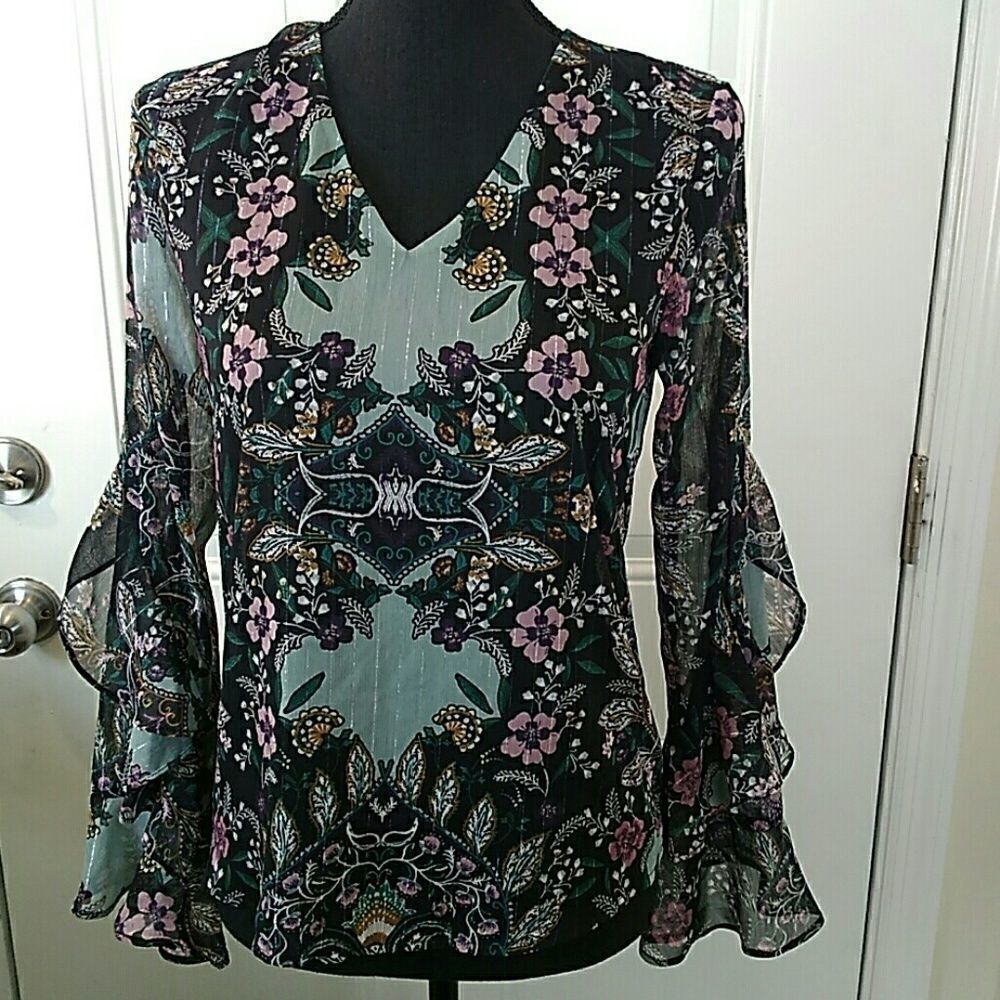 IZ Byer Floral print blouse with ruffled sleeves